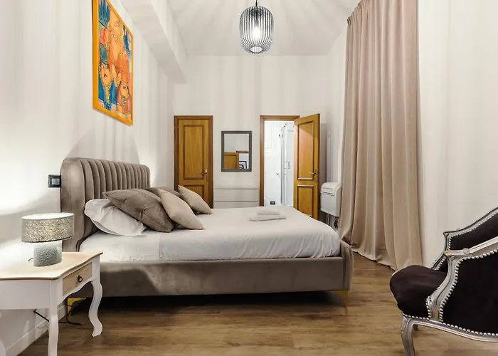 By The Pantheon With Two Bedroom 2 Bathroom